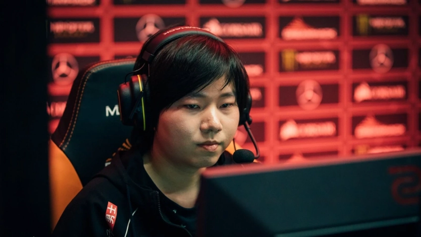 Paparazi возобновил карьеру и собрал звездный состав Team Refusion по Dota 2